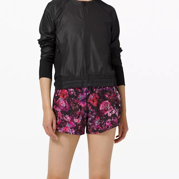 LULULEMON TRACKER SHORT 4”-FLUORO FLORAL MULTI, 8 - Picture 8 of 13